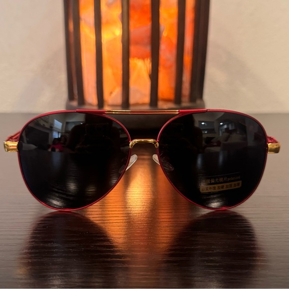 New Aviator Sunglasses - Picture 4 of 4